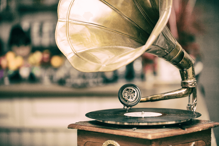 SPレコードとは？特徴や歴史・再生方法・LP盤との違いなど徹底解説