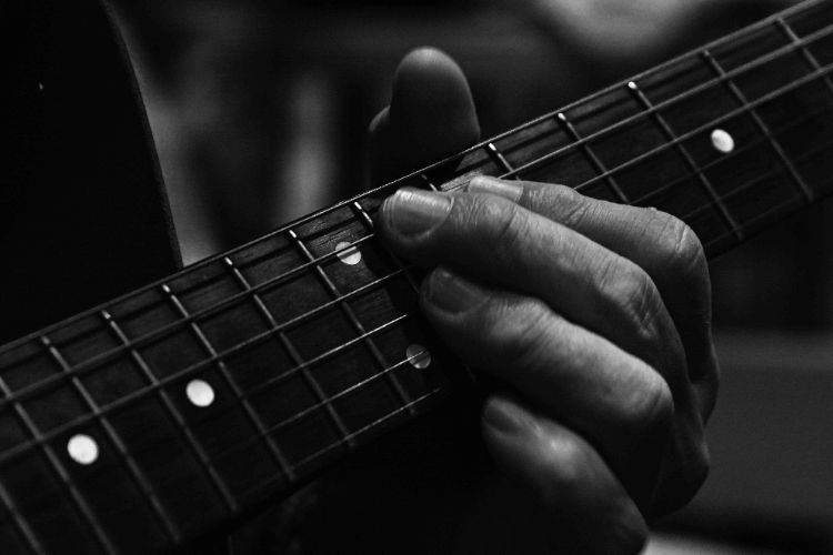 ブルースとは？歴史や音楽の特徴・種類まで紹介