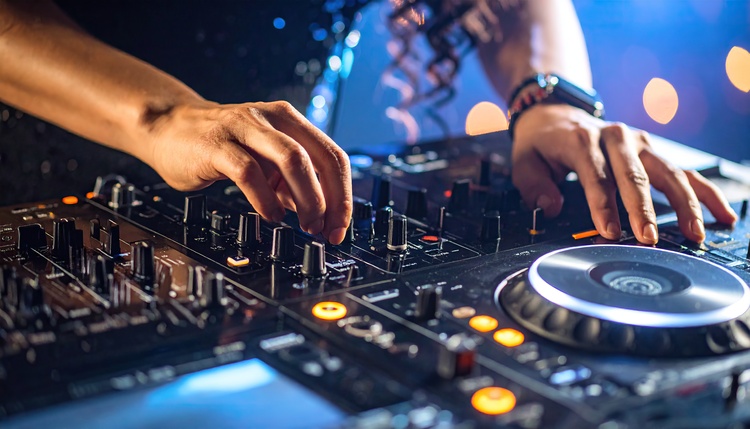 音楽におけるミックス（ミキシング）とは？基礎知識を解説